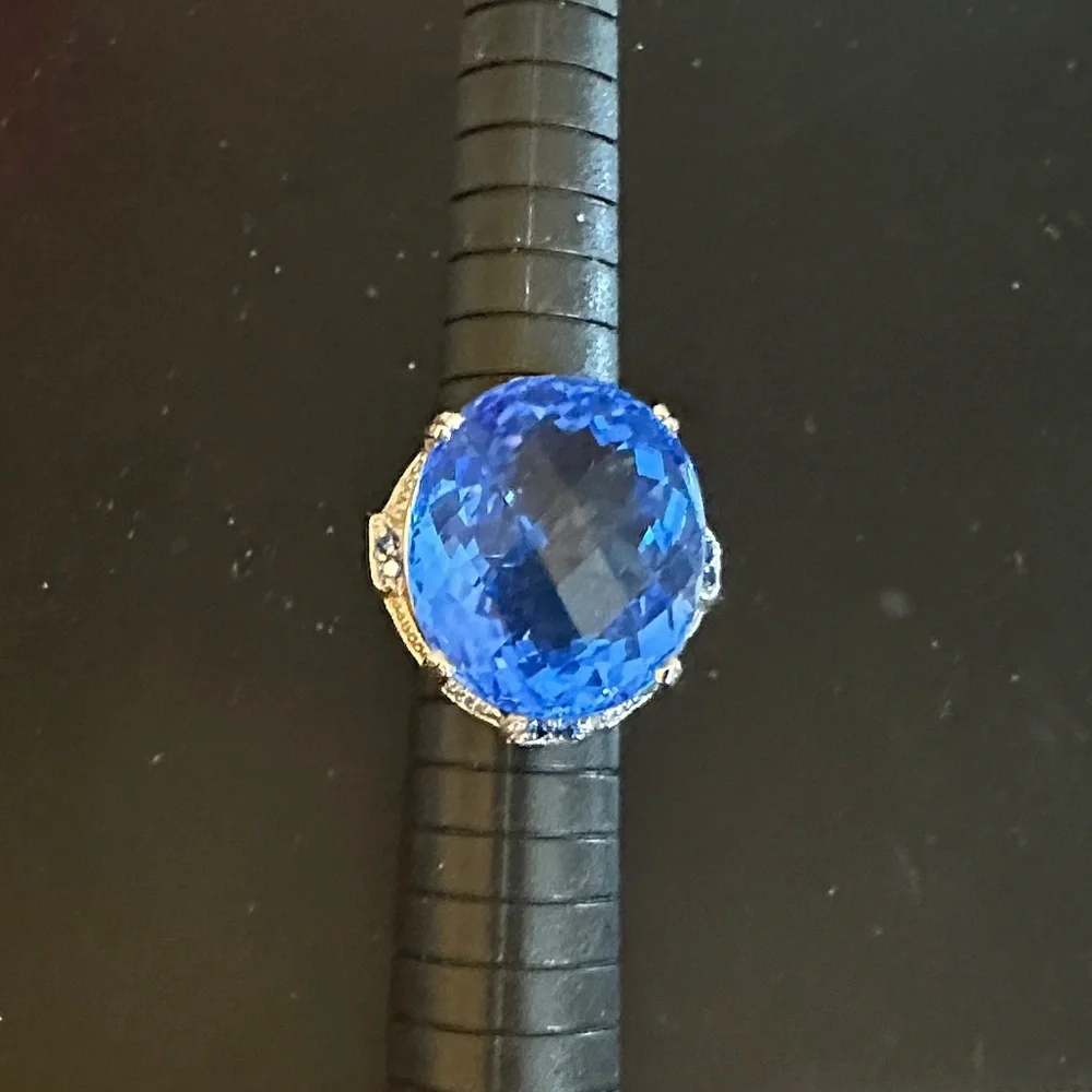 Dazzling giant blue crystal sterling silver size 6 Ring - Picture 2 of 6